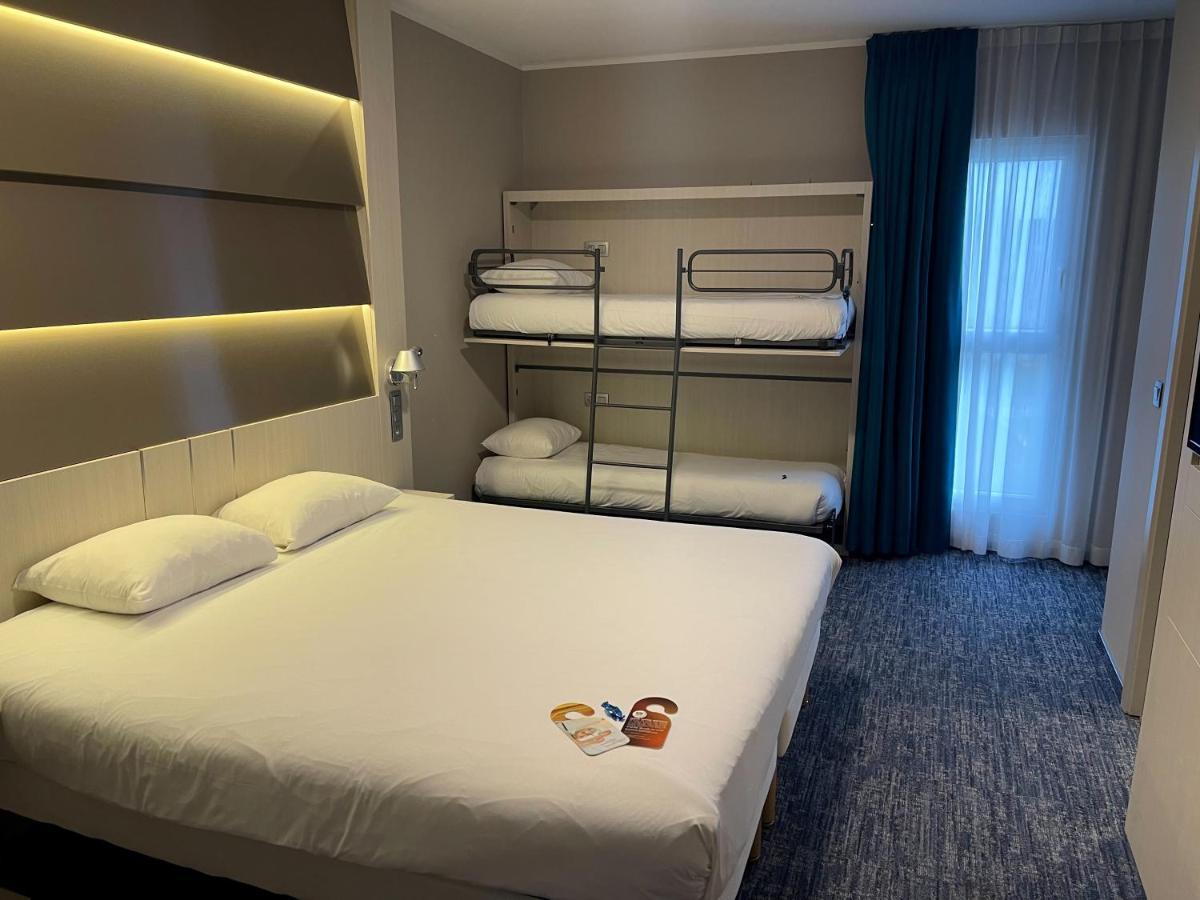 ibis Styles Nivelles Hotell Eksteriør bilde
