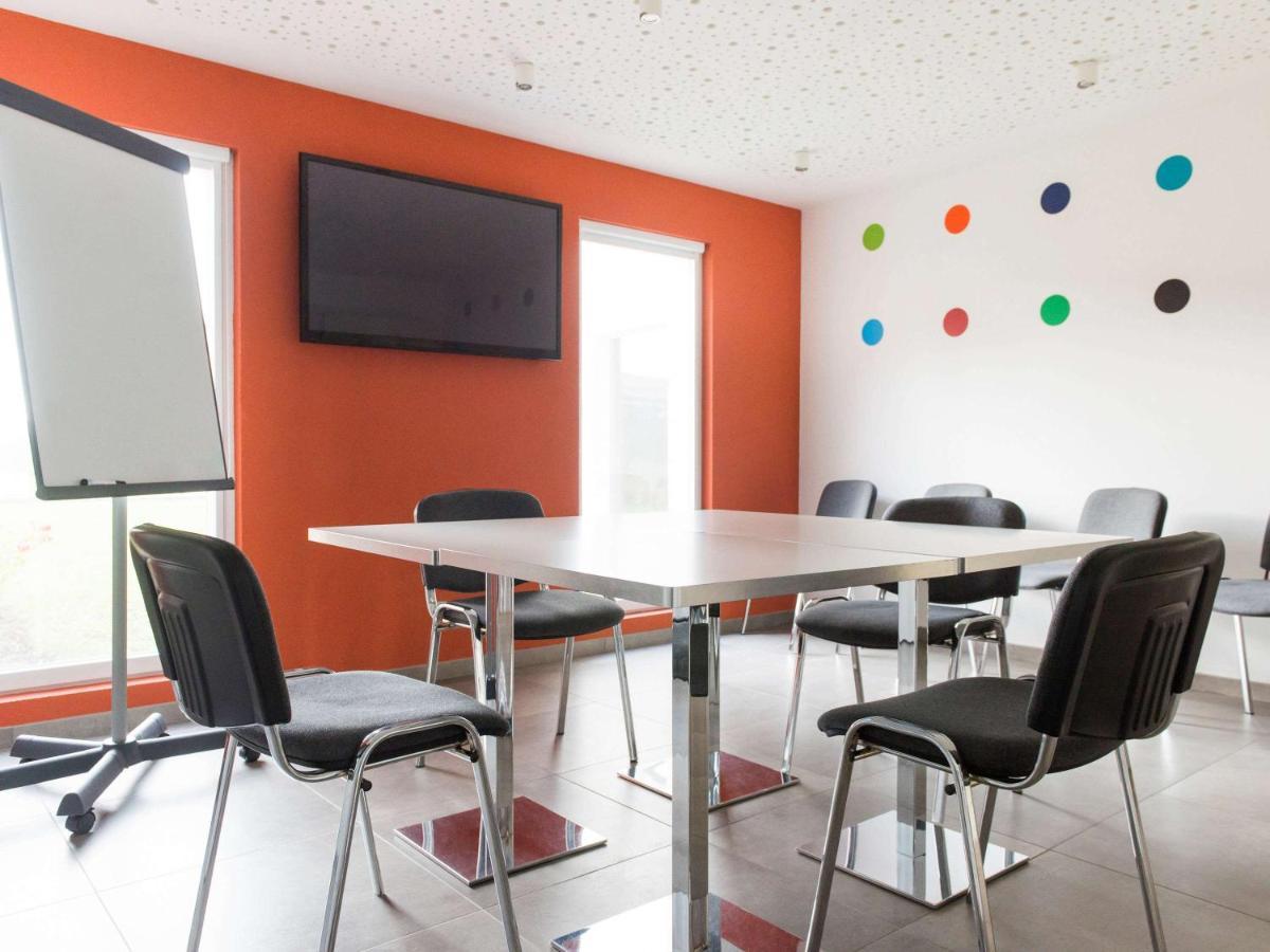 ibis Styles Nivelles Hotell Eksteriør bilde